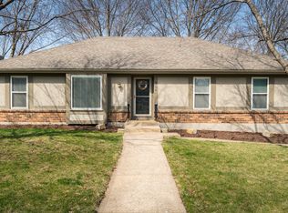 6706 Hauser Dr, Shawnee, KS 66216