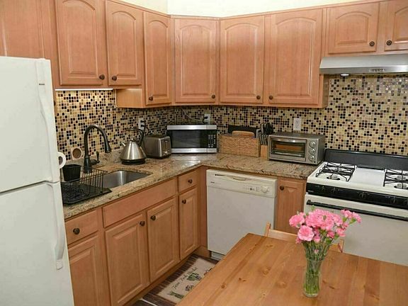 4th image of 66-06 70th St #1D