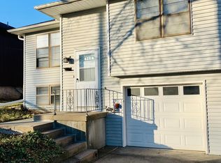 1408 Dakota St #2, Leavenworth, KS 66048