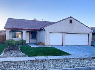 9010 Azalea Springs Rd, Oak Hills, CA 92344