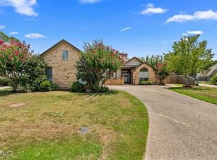 504 Grand Oaks Dr, Shreveport, LA 71106