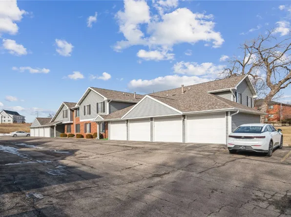 820 Edward Ct SE APT 136, Cedar Rapids, IA 52403
