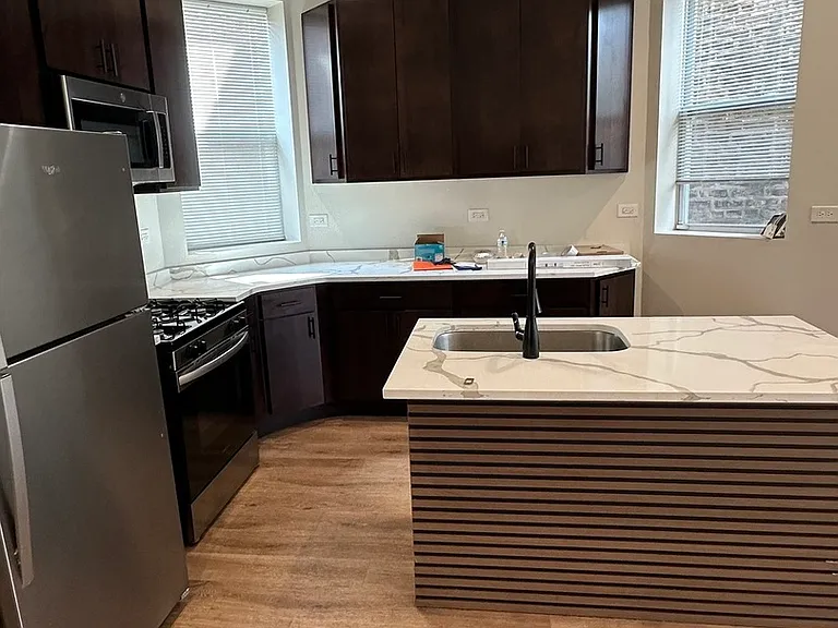 6613 S Vernon Ave #2 — Photo 1
