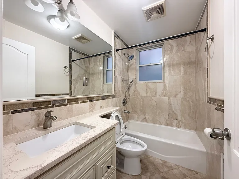 25410 57th Ave #1 — Photo 3