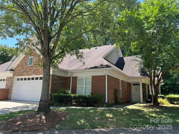 10925 Casetta Dr, Matthews, NC 28105