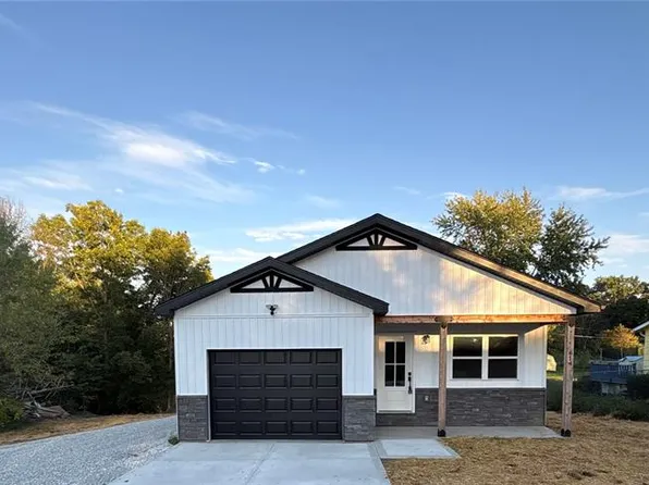 614 Bryan Ave, Paris, MO 65275