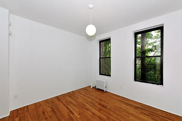 Rented by Aether Property Group | media 11