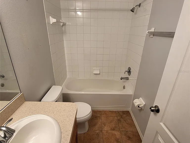 4060 Winding Vine Dr — Photo 24
