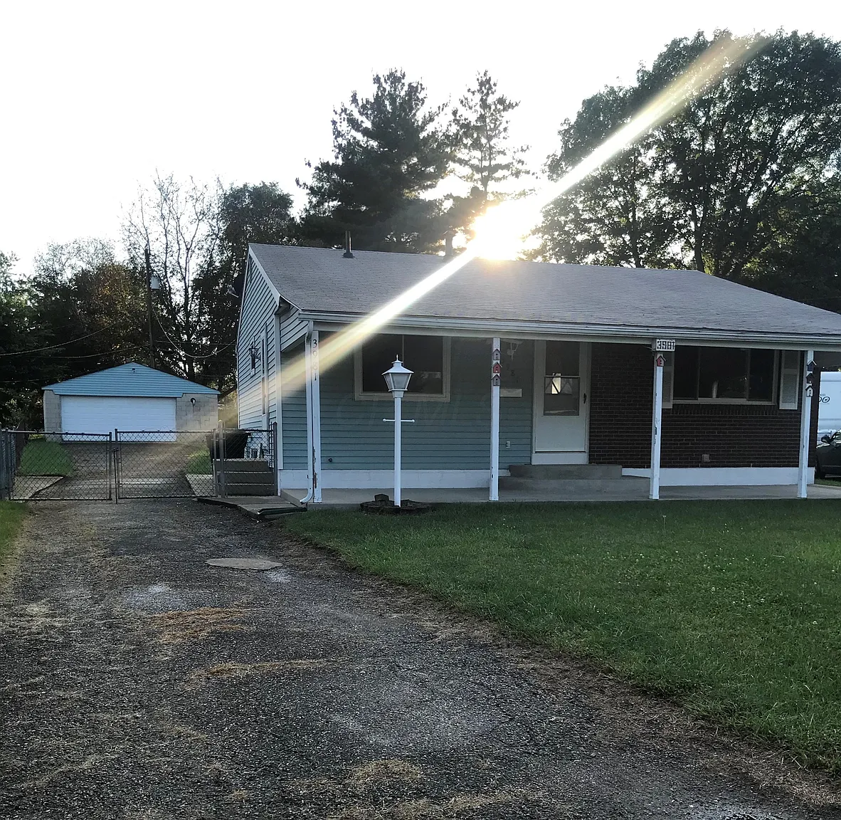 3981 Hillman Rd W photo 1