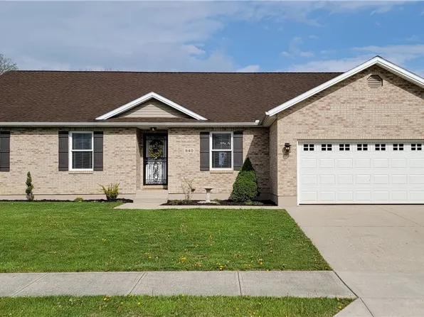 840 Broad Oak Dr, Dayton, OH 45426