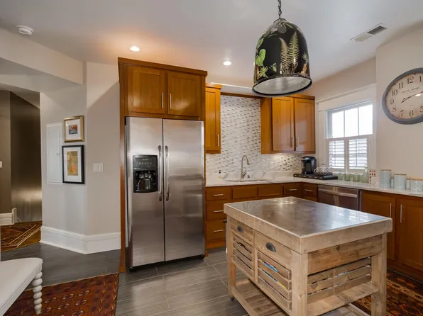 623 E High St APT 201, Lexington, KY 40502