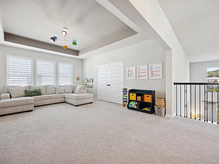 476 Anfield Cir — Photo 19