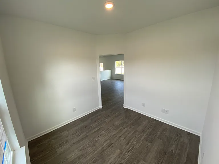 4289 Ashworth Ln — Photo 6