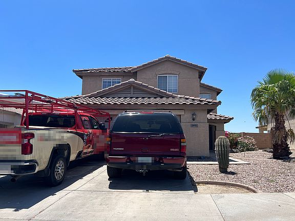 2nd image of 822 S 223rd Ln