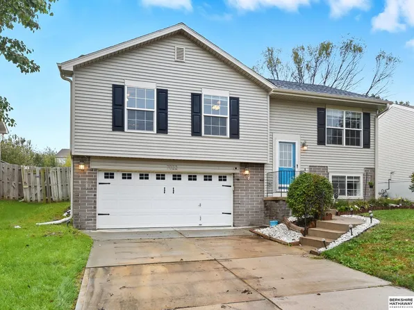 7022 S 177th St, Omaha, NE 68136