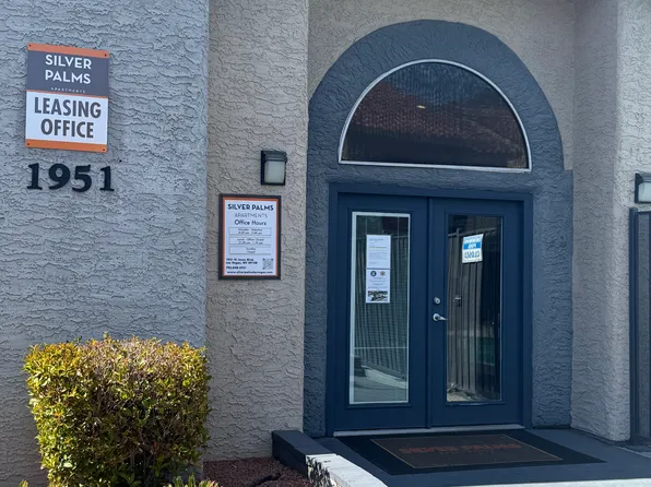 Silver Palms Apartments