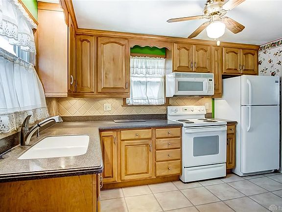 5th image of 1633 Windemere Dr