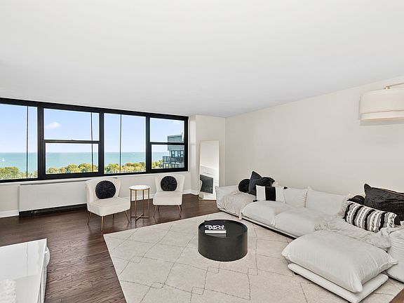 2nd image of 3430 N Lake Shore Dr APT 17P