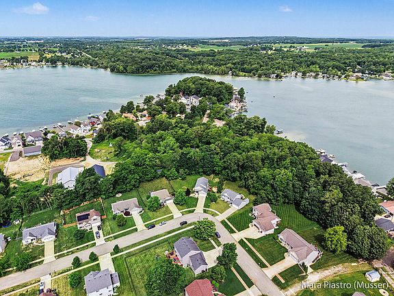 2nd image of 4558 Green Meadow Dr