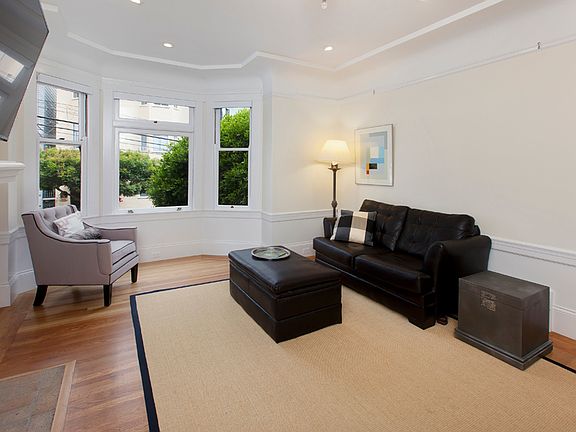 2nd image of 883 Lombard St