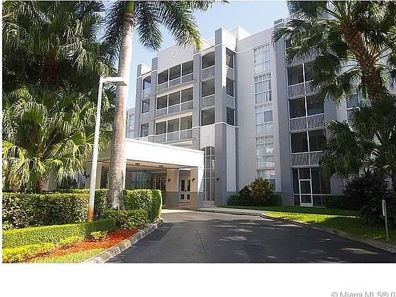 3rd image of 9725 NW 52nd St APT 516