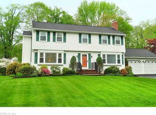 19 Foxglove Ln, Windsor, CT 06095
