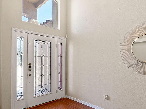 2nd image of 3137 Tierra Lima Dr