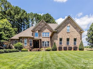 139 Waterbury Dr, Mooresville, NC 28117