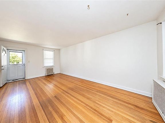 3rd image of 20 Coale Ave