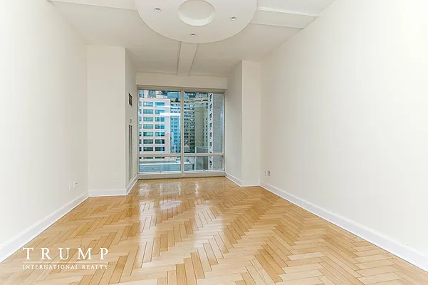 Sold by Trump International Realty | media 8