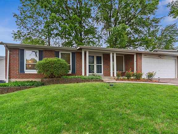 3rd image of 1228 Tracy Ln