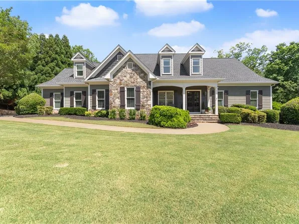 5611 Lanyard Ct, Gainesville, GA 30504