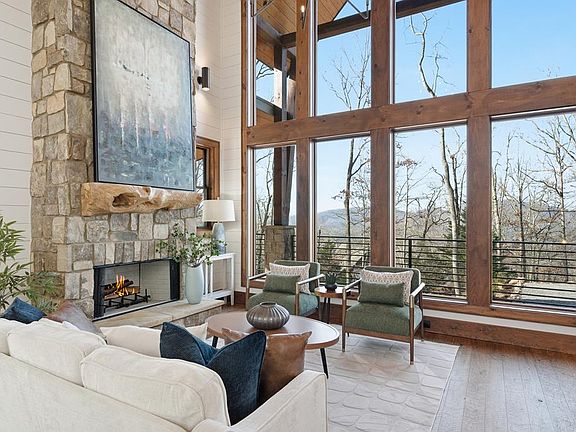 5th image of 4474 Twiggs Rd