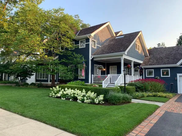 230 E North Ave, Lake Bluff, IL 60044