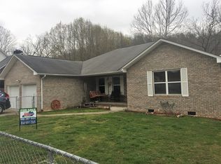 34 W Dorton Blvd, Staffordsville, KY 41256
