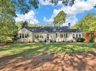 318 Fairfield Rd, Fayetteville, NC 28303