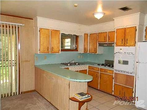 5th image of 1006 W Lee St