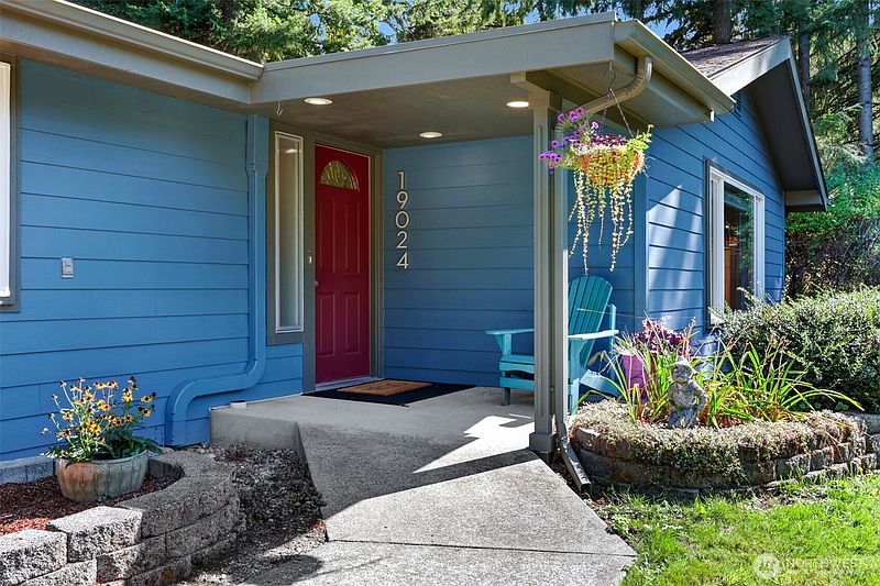 2nd image of 19024 140th Avenue SE