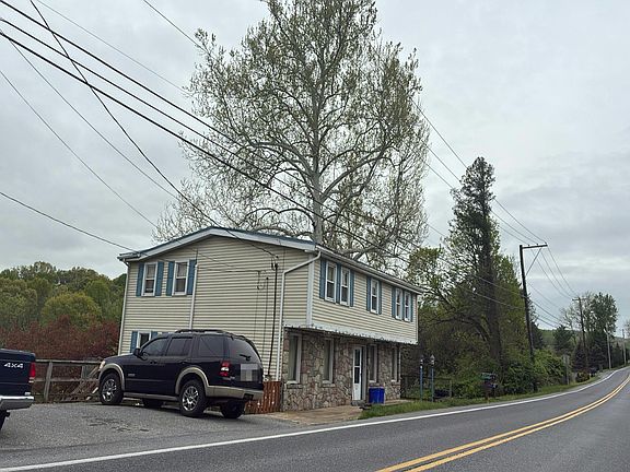 3rd image of 1178 Cedar Top Rd