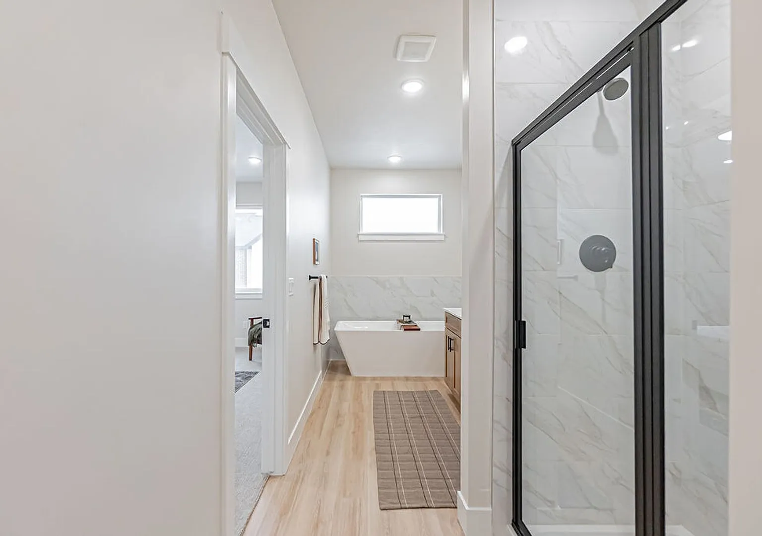 $500 Off First Month's Rent If Signed Before The End Of September Brand New Townhome In Sugar Cit... — Photo 3