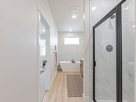 5th image of 455 Blue Spruce Ave #1015