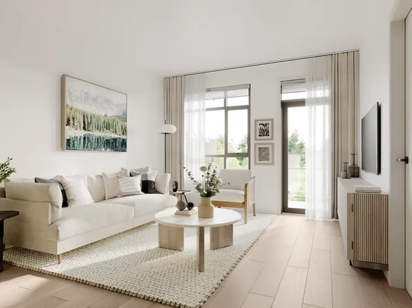 968 Lytton St #214, North Vancouver, BC V7H 2A5