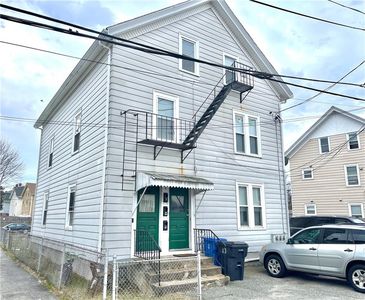 8 Whipple St, Cumberland, RI, 02864
