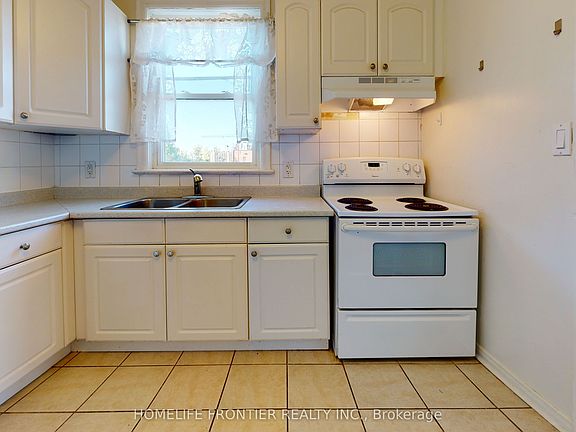 4th image of 191 Queen St E