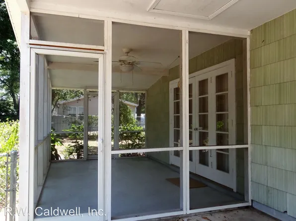 5318 8th Ave S, Gulfport, FL 33707
