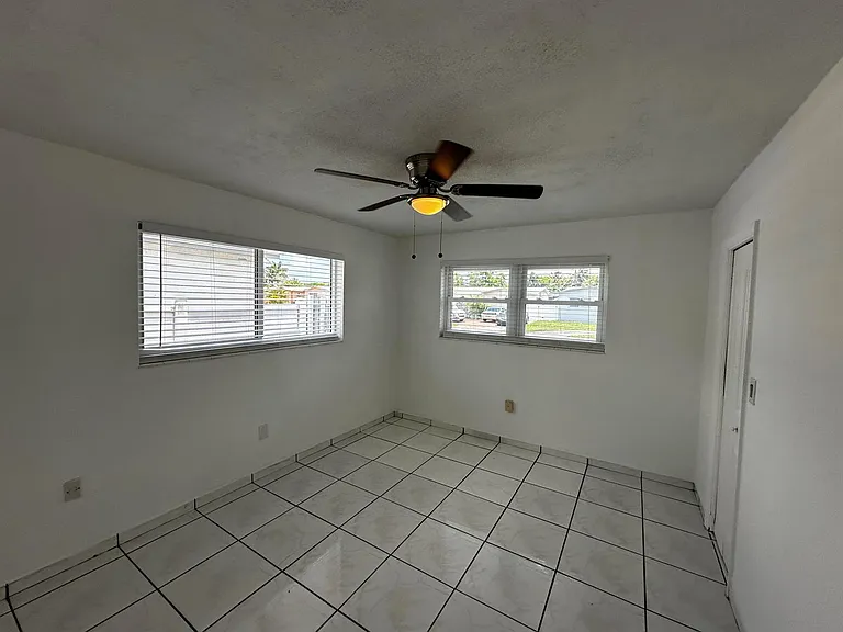 7725 Grandview Blvd — Photo 23