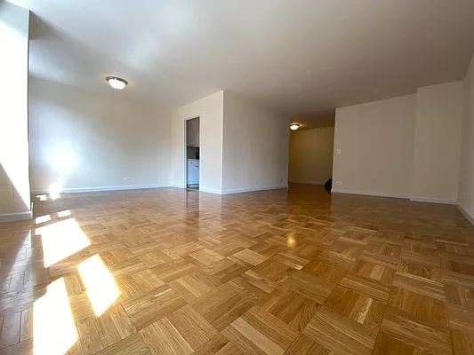 Rented by Bond New York | media 3