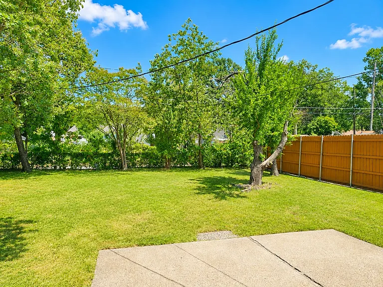 10518 Galena St — Photo 16
