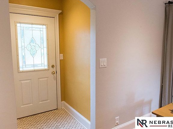 4th image of 2665 Woodsdale Blvd