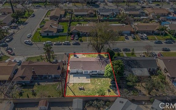 3rd image of 2556 Union Street